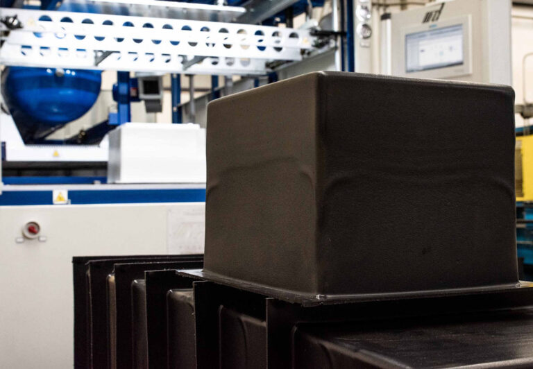 Termoformatura materie plastiche stampaggio da lastra Ureplas